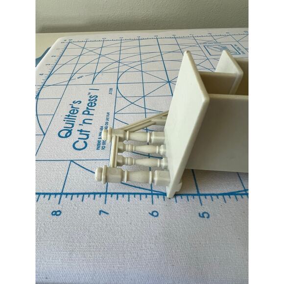 Calico Critters Red Roof Country Home Replacement Staircase Sylvanian Family - Picture 7 of 7